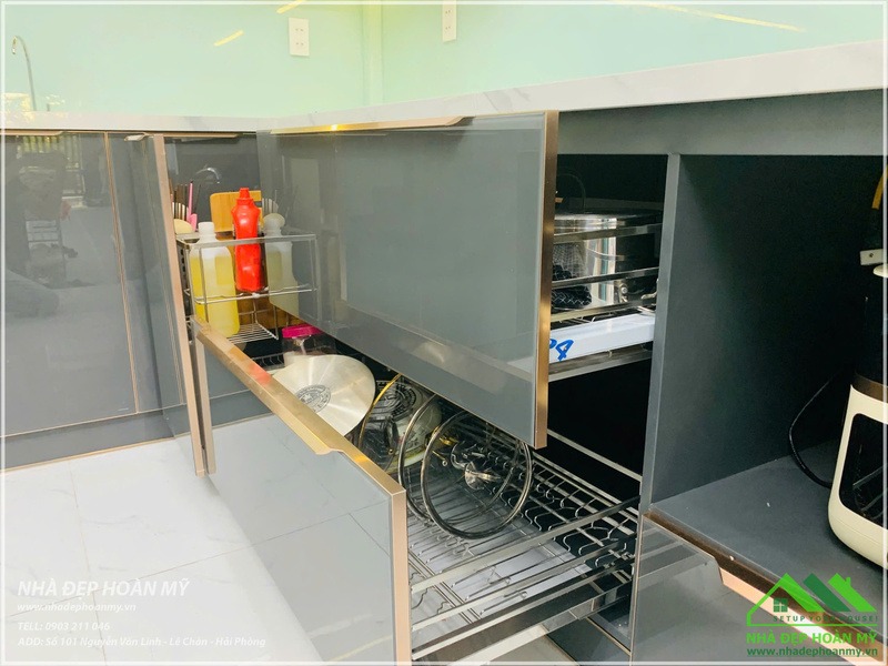 tủ bếp inox cánh kính Thủy Nguyên
