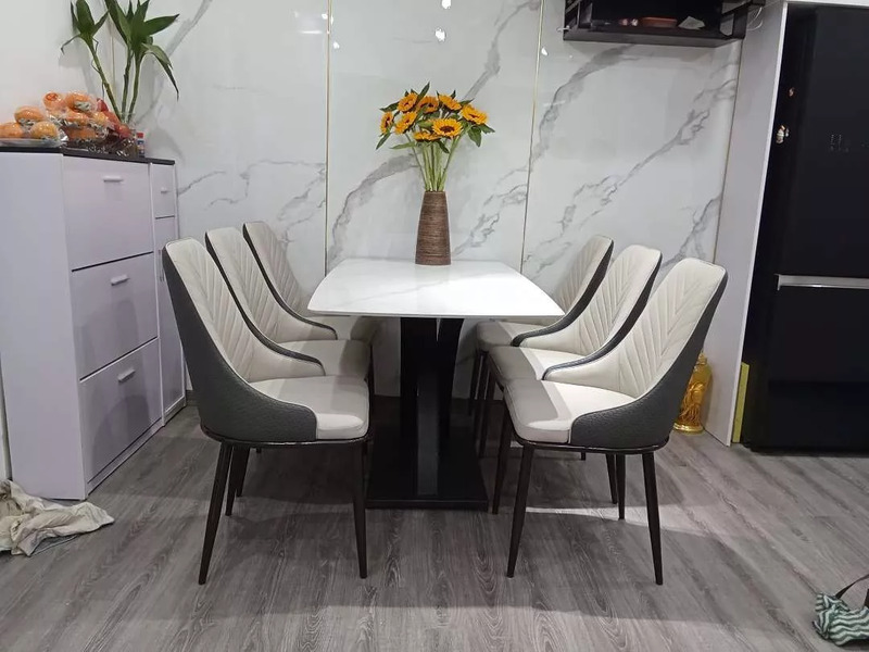 Bàn ăn mặt đá Ceramic Hải Phòng