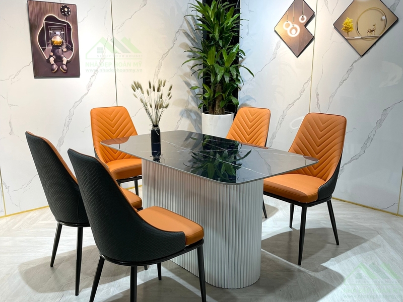 Bàn ăn mặt đá Ceramic Hải Phòng